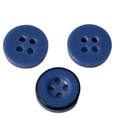 4 Lubang Tombol Resin Plastik 11mm Warna Bule Dengan Pelek Hitam Digunakan Untuk Menjahit