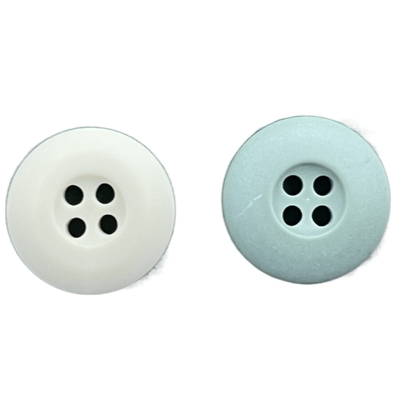 Empat Lubang Internal Dye Chalk Plastic Resin Buttons Matt Finished Customized Color Untuk Pakaian