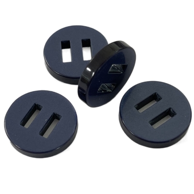 Tombol Resin Plastik Slot Datar Ganda Dengan 2 Lubang Biru Tua 28L Berlaku Untuk Menjahit