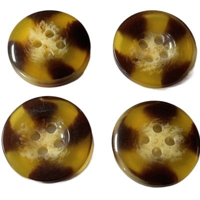 Kancing Mantel Tanduk Imitasi Resin 20mm 4 Lubang Berlaku Untuk Sweater Mantel Wanita