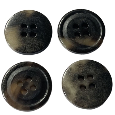 5/8&quot; Kancing Tanduk Palsu 4 Lubang Rim Kecil Digunakan Untuk Sweater Mantel Wanita