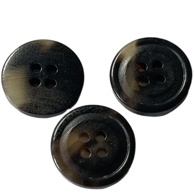 5/8&quot; Kancing Tanduk Palsu 4 Lubang Rim Kecil Digunakan Untuk Sweater Mantel Wanita